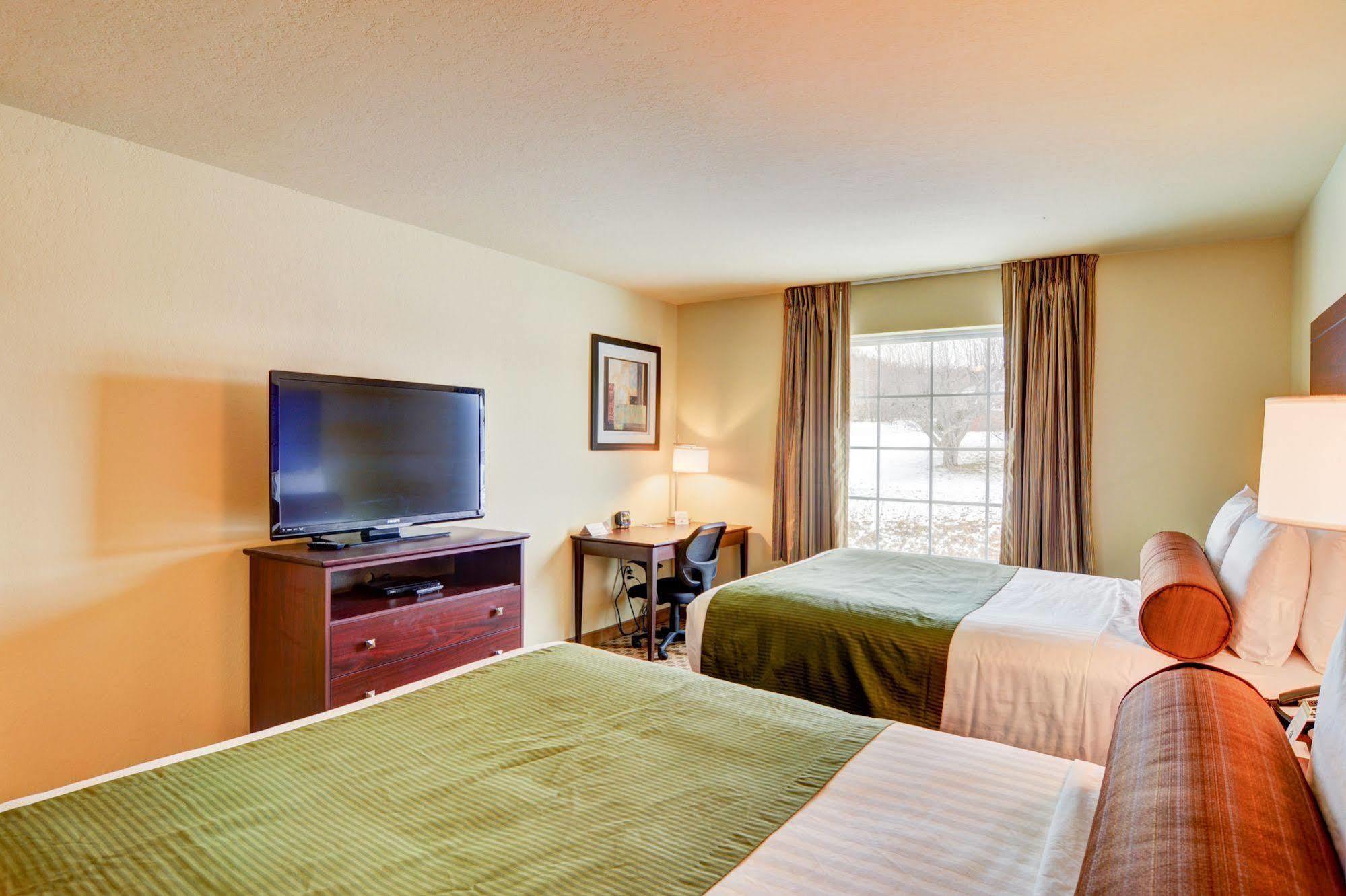 Cobblestone Hotel & Suites - Punxsutawney Exterior foto
